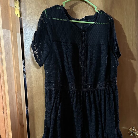 Used Black Lane Bryant Dress Lace Black Material Sz 18 Zips in Back - Picture 1 of 13